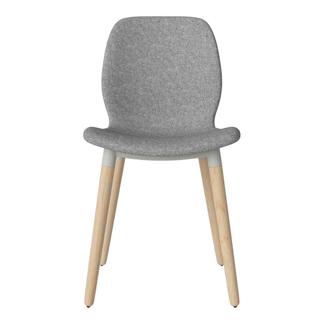 Chaise de salle à manger Seed - Rembourrée - Piètement en chêne huilé, pigmenté blanc