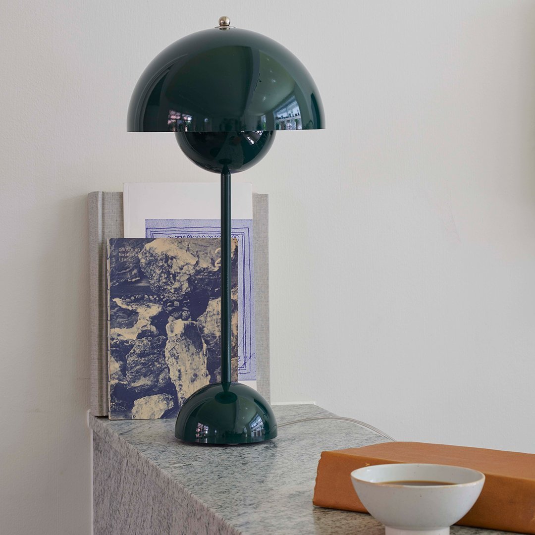 Lampe de table pot de fleurs Verner Panton VP3
