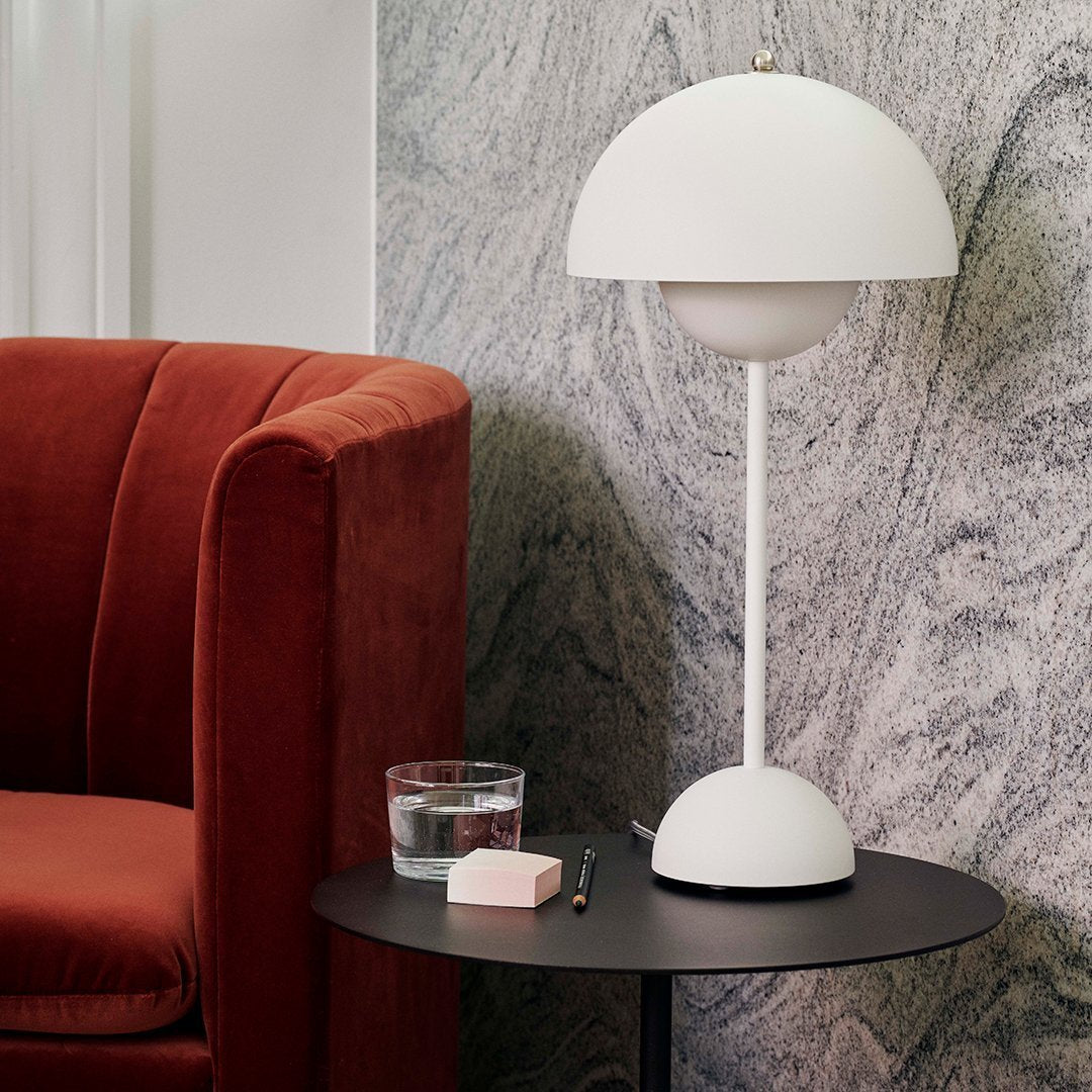 Lampe de table pot de fleurs Verner Panton VP3