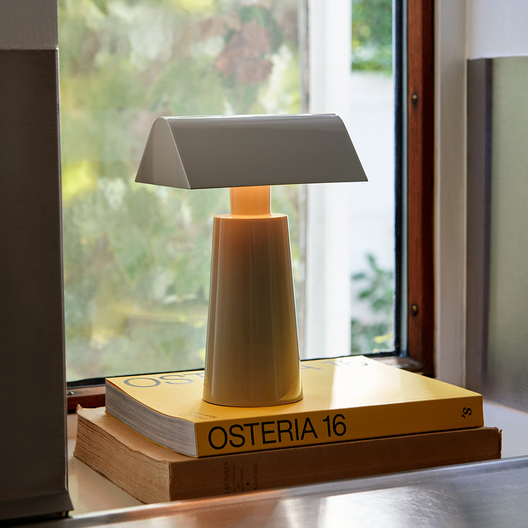 Lampe de table portable Caret MF1