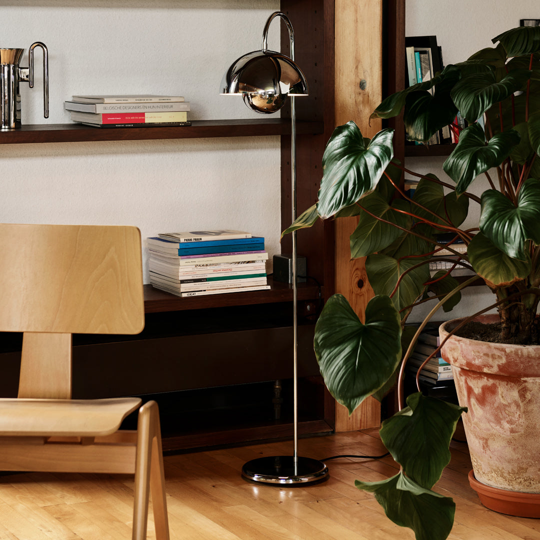 Lampadaire pot de fleurs Verner Panton VP12