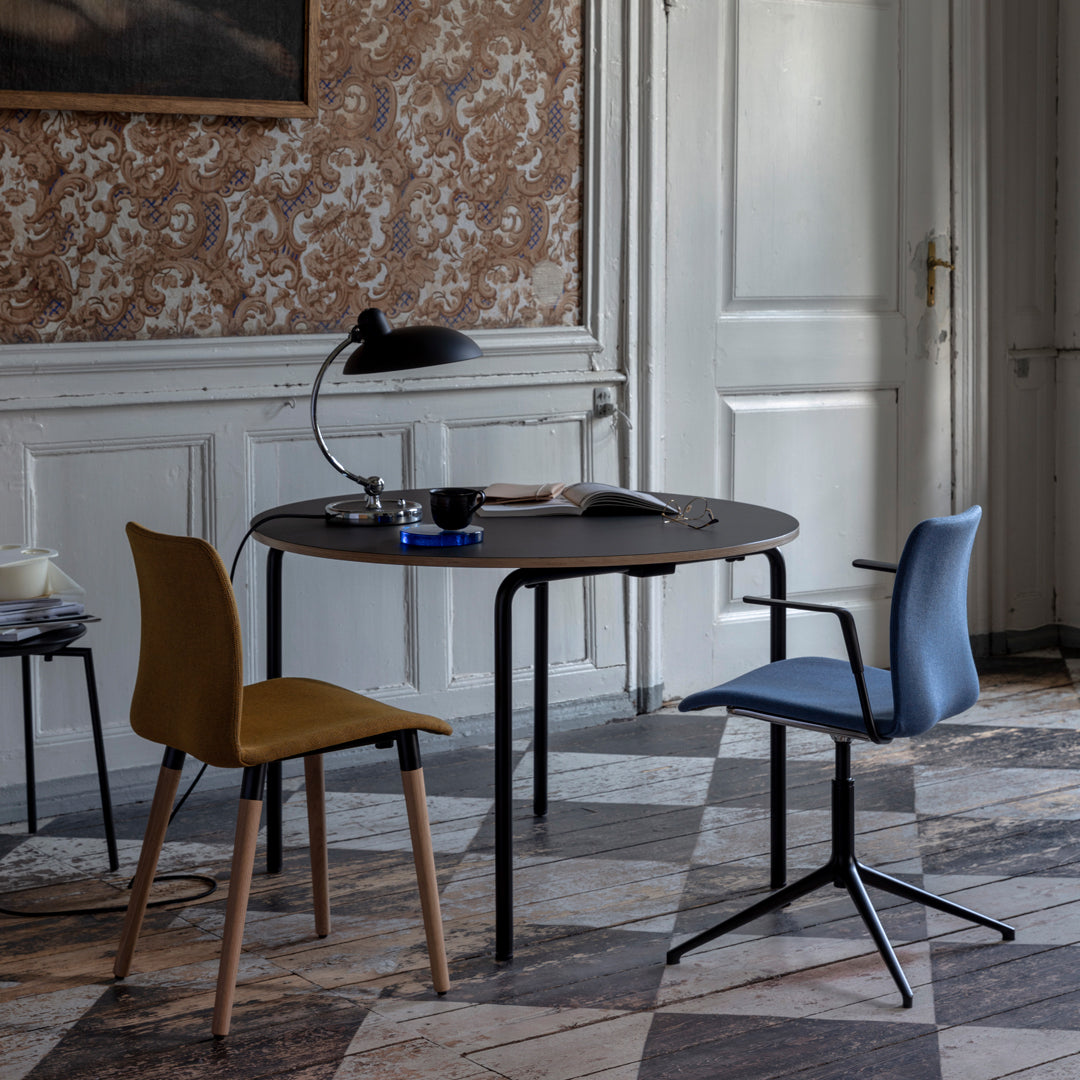 Chaise d'appoint MOOD - Entièrement rembourrée - Pieds en bois