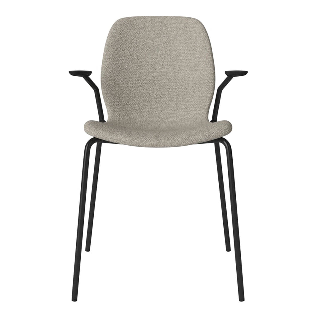 Chaise de salle à manger Seed avec accoudoirs ouverts - Rembourrée - Base en acier, laquée noire
