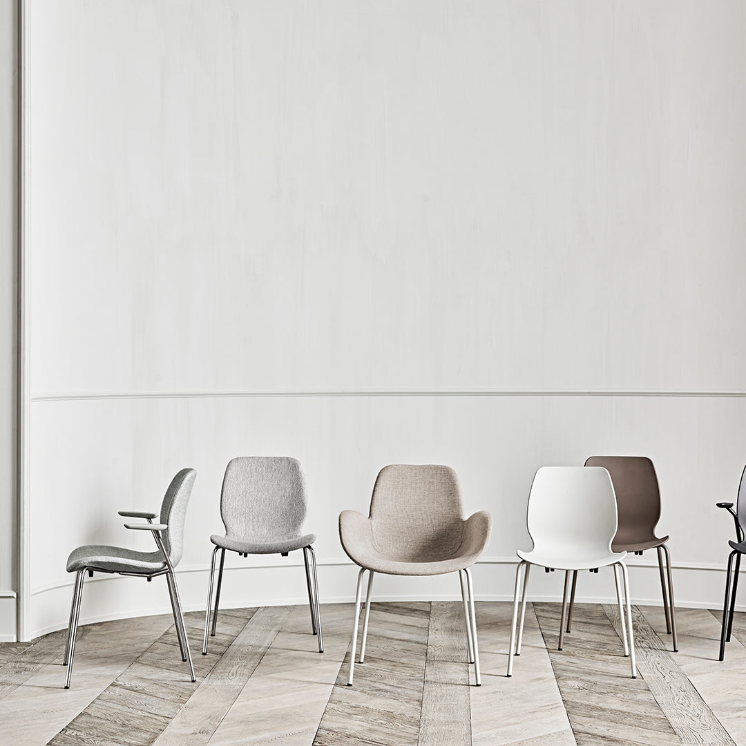 Chaise de salle à manger Seed - Rembourrée - Base en acier, laquée noire