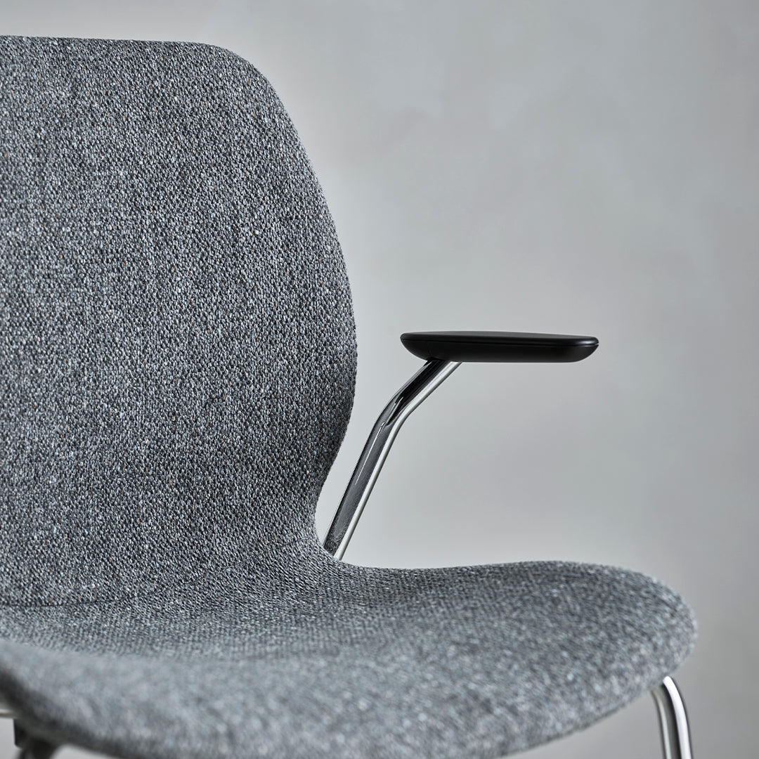 Chaise de salle à manger Seed avec accoudoirs ouverts - Rembourrée - Base chromée