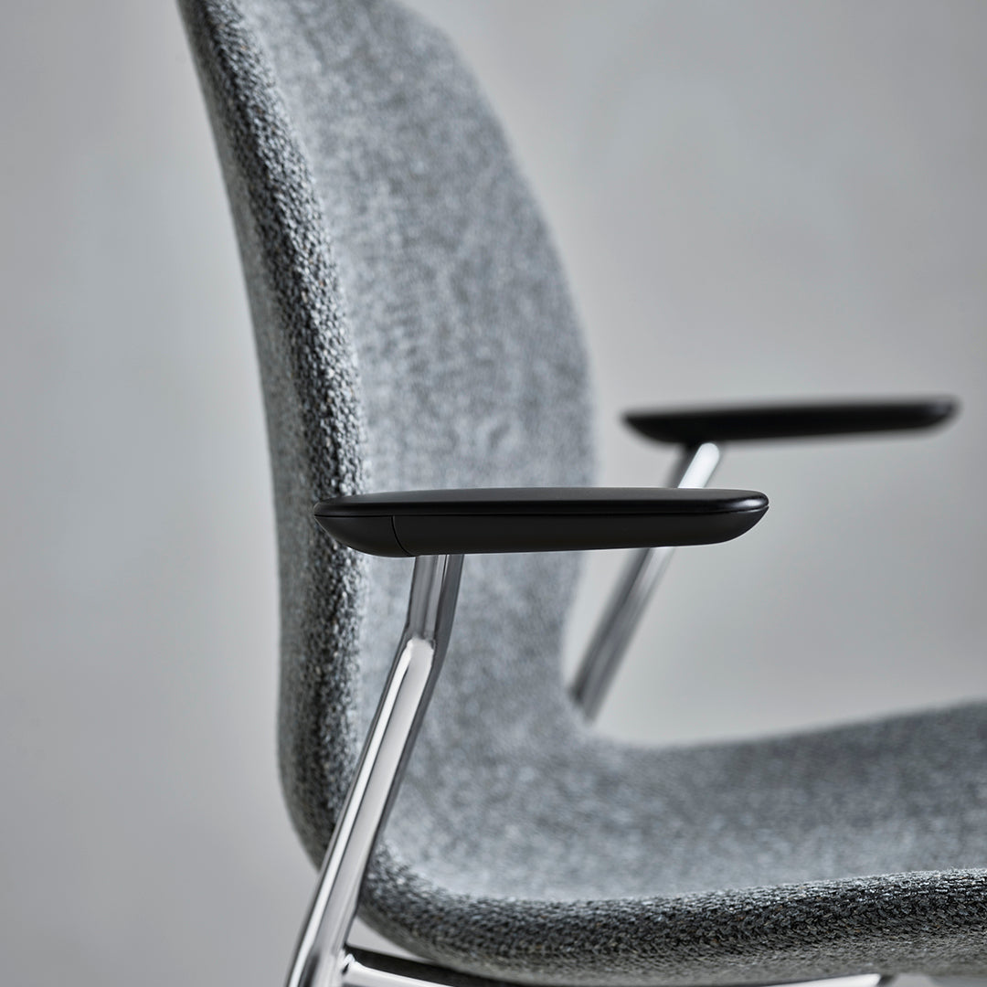 Chaise de salle à manger Seed avec accoudoirs ouverts - Rembourrée - Base chromée