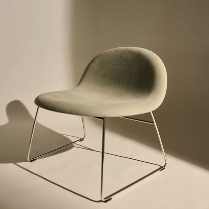 Fauteuil Gubi 3D - Entièrement rembourré - Piètement luge