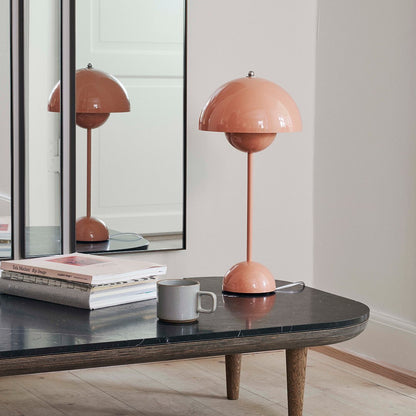 Lampe de table pot de fleurs Verner Panton VP3
