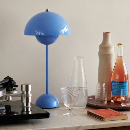 Lampe de table pot de fleurs Verner Panton VP3