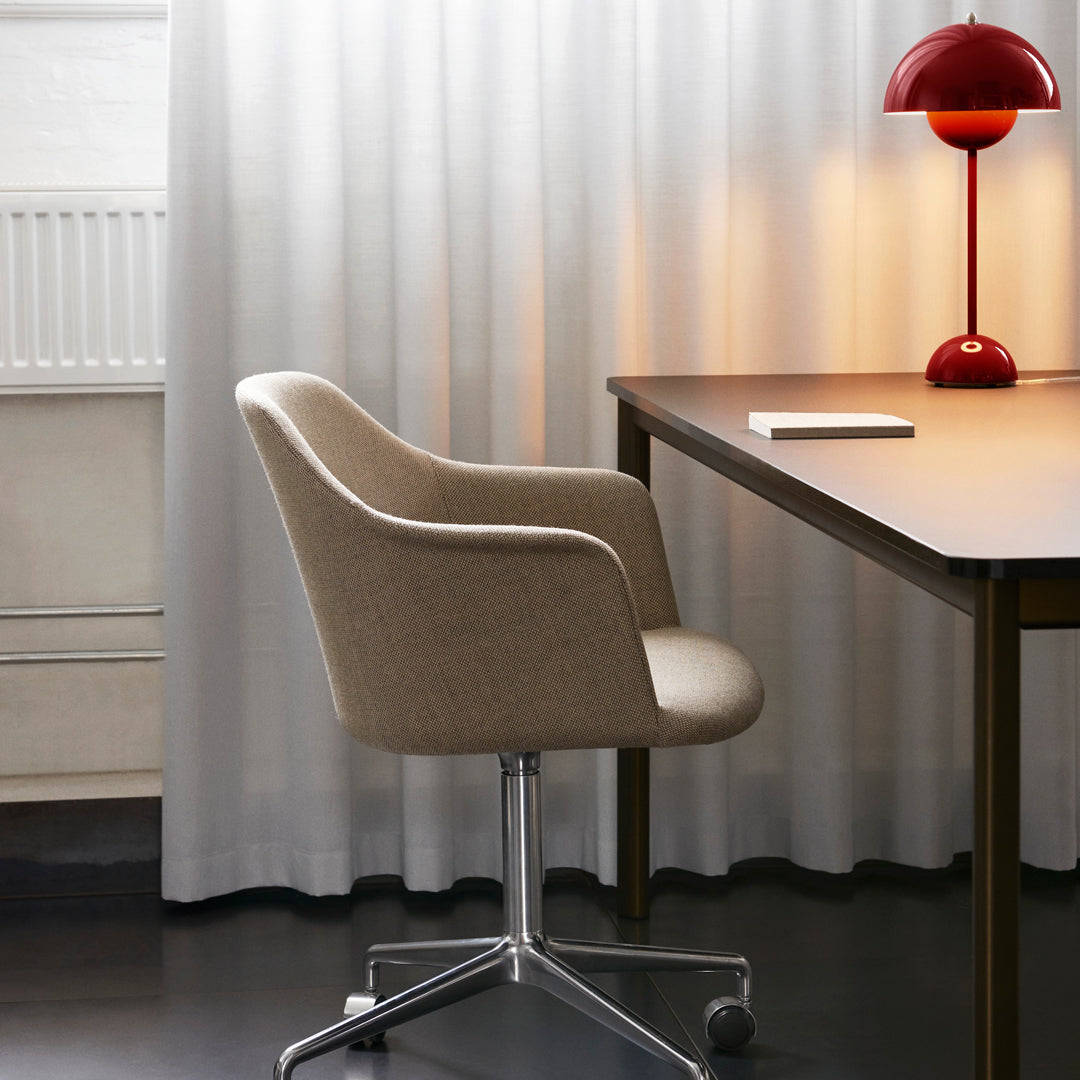 Lampe de table pot de fleurs Verner Panton VP3