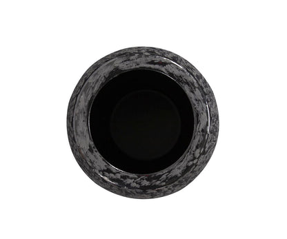 Petit vase noir ciselé