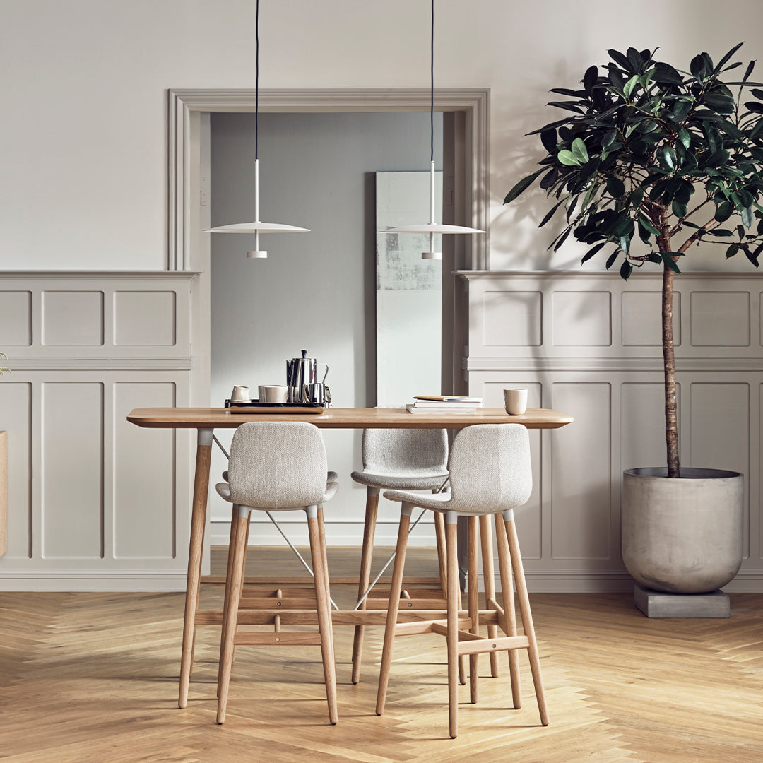 Chaise de bar Seed - Rembourrée - Piètement en chêne huilé, pigmenté blanc
